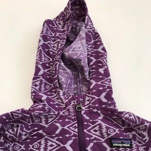 Girls Patagonia spring jacket, size small.
